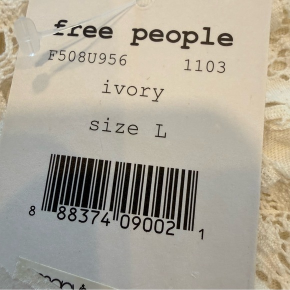 Free People Ivory Cream Lace Top 3/4 Length Sleeve Sz Large NWT - Picture 12 of 13